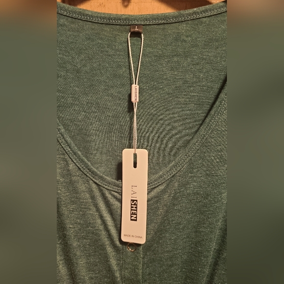 NWT! Green Romper Sz Large - Picture 3 of 4